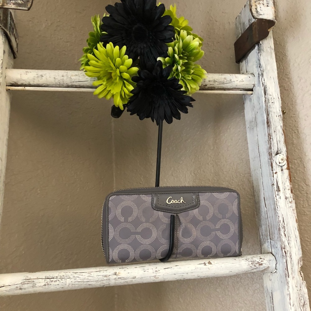 Coach wallet